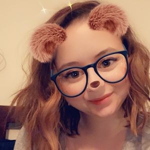 Meet your Posher, Carrie ann